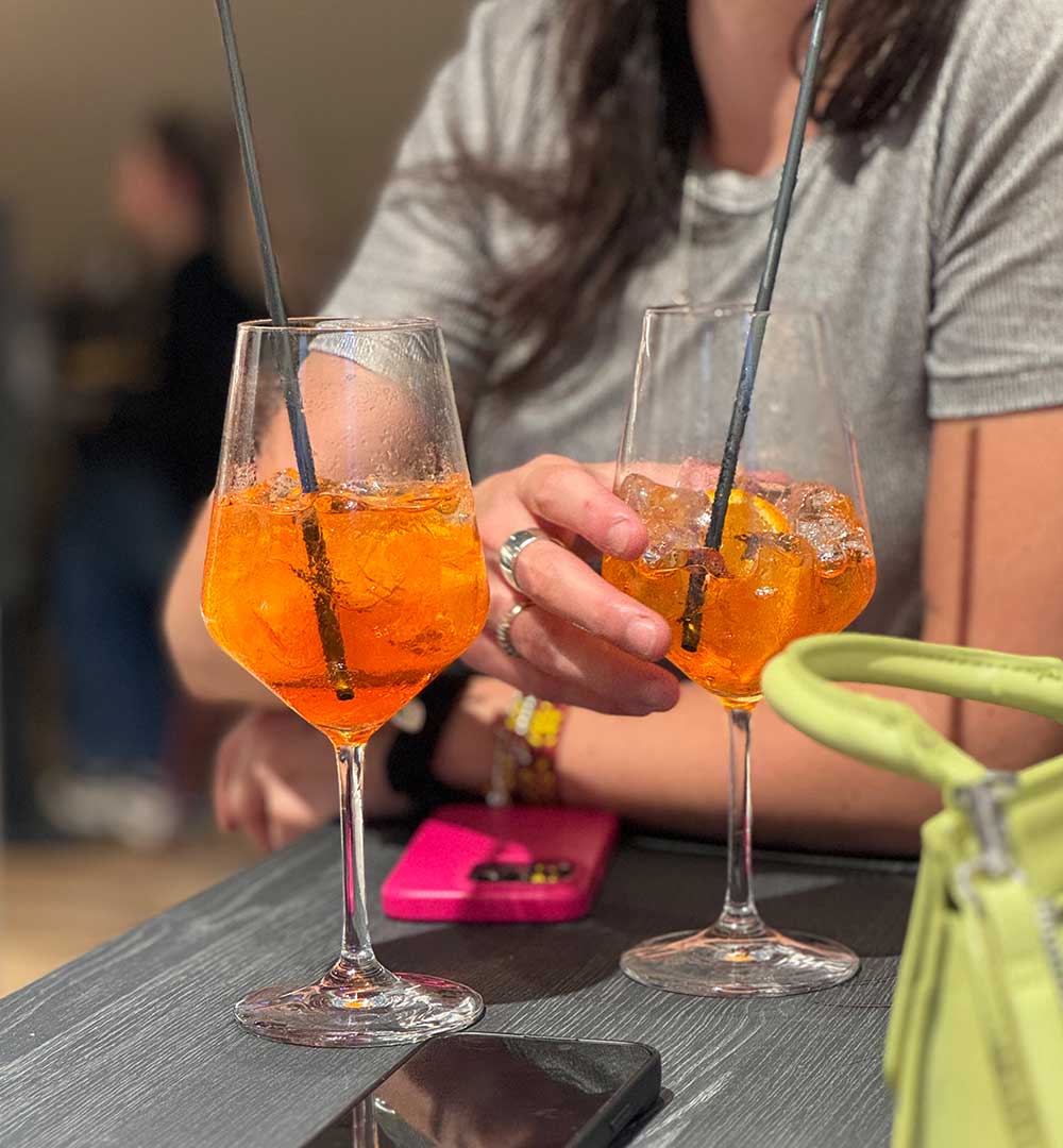 nichi-riccardo-nichi-mauro-panificio-brignano-banco-colazioni-aperitivi-birra-spritz-vino